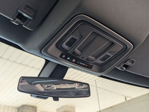 Used 2022 Chevrolet Silverado 1500 Custom image 29