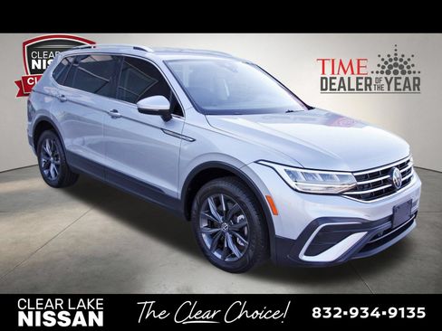 Used 2022 Volkswagen Tiguan SE AWD/4WD image 9