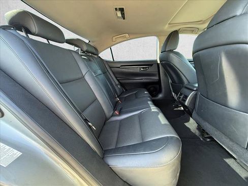 Used 2018 Lexus ES 350 w/ Accessory Package FWD image 23