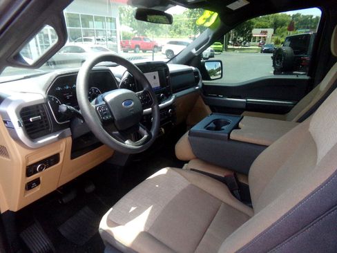 Used 2023 Ford F150 XLT image 11