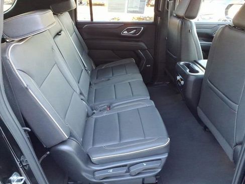 Used 2024 GMC Yukon XL SLT image 20