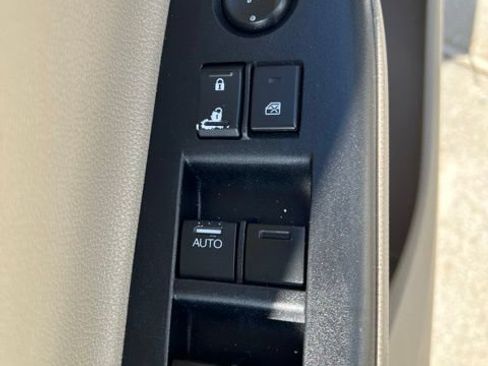 Used 2016 Honda Accord LX image 15