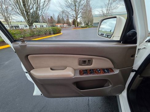 Used 1998 Toyota 4Runner Limited image 44