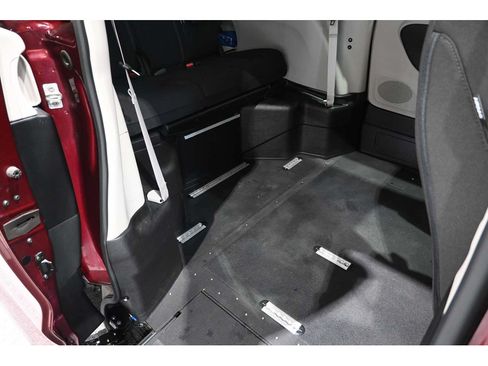 Used 2023 Chrysler Voyager LX FWD image 18