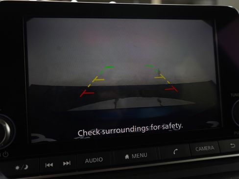 Used 2024 Nissan Rogue SV FWD image 29