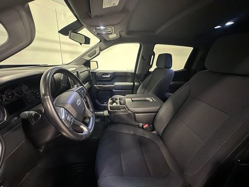 Used 2022 Chevrolet Silverado 1500 RST AWD/4WD image 25