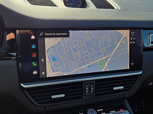 Used 2022 Porsche Cayenne E-Hybrid Coupe image 27