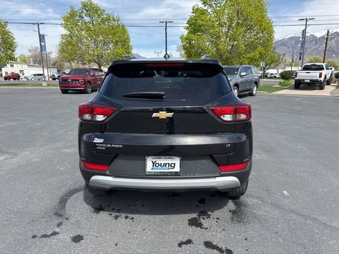 Used 2025 Chevrolet TrailBlazer LT AWD/4WD image 6