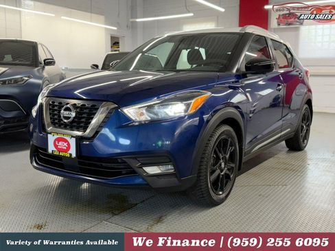 Used 2020 Nissan Kicks SR FWD image 2