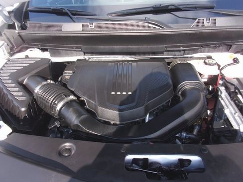 Used 2025 Buick Enclave Avenir w/ Trailering Package, 5000 lbs. image 21