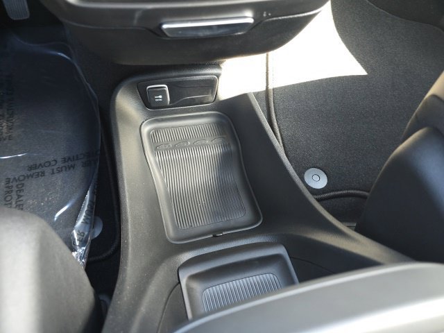 New 2027 Chrysler Pacifica Select AWD/4WD image 21