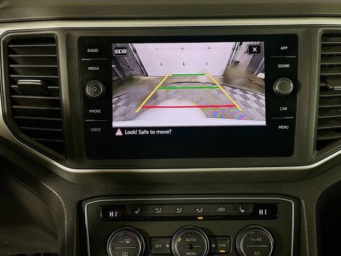 Used 2021 Volkswagen Atlas Cross Sport SE image 13