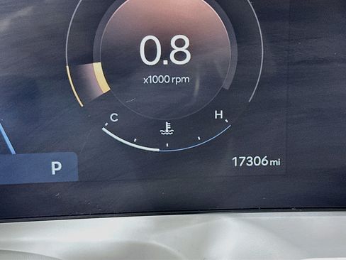 Used 2026 Hyundai Palisade SEL FWD image 19