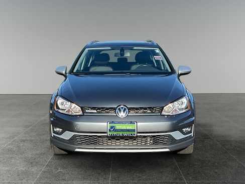 Used 2017 Volkswagen Golf Alltrack SE AWD/4WD image 3