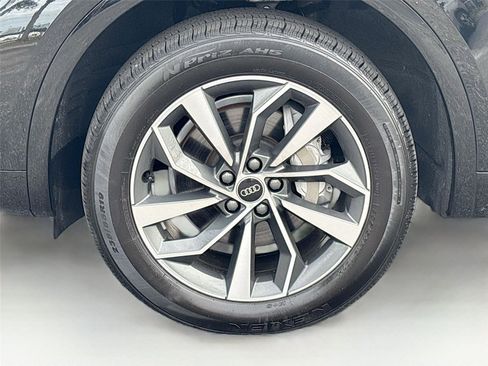Used 2023 Audi Q5 2.0T Premium Plus w/ Premium Plus Package image 37