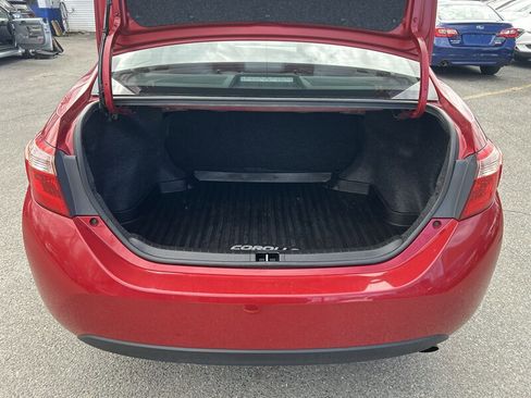 Used 2018 Toyota Corolla LE image 10