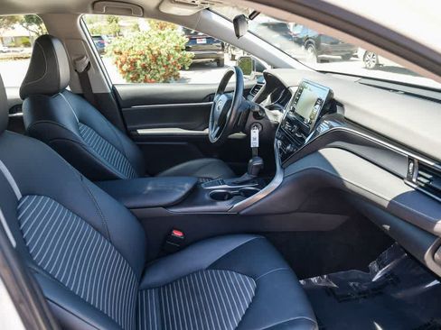Used 2024 Toyota Camry SE FWD image 15