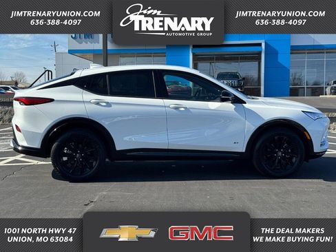 Used 2025 Buick Envista Sport Touring w/ Convenience I Package image 1