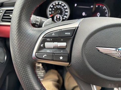 Used 2023 Genesis G70 2.0T w/ Sport Prestige Package image 20