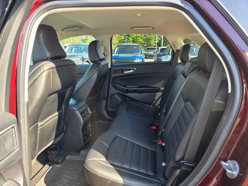Used 2022 Ford Edge SEL w/ Convenience Package image 10