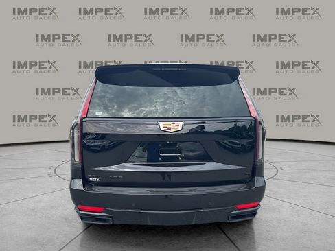 Used 2022 Cadillac Escalade Sport AWD/4WD image 4