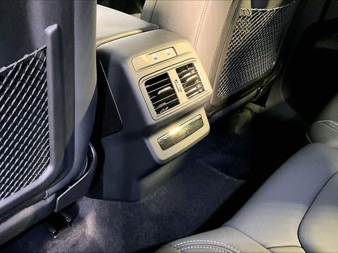 Used 2025 Audi Q5 Premium w/ Premium Plus AWD/4WD image 35