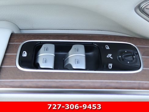 Certified 2023 Mercedes-Benz EQS 580 4MATIC SUV image 17