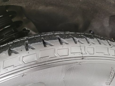 Used 2024 Ford Edge Titanium image 4