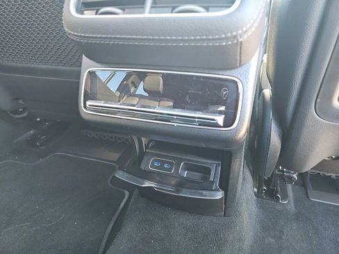 Used 2025 Mercedes-Benz GLS 450 GLS 450 image 13