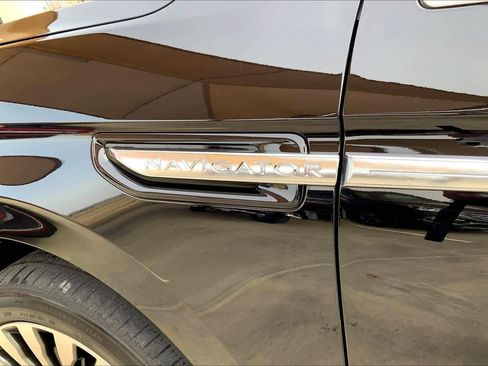 Used 2019 Lincoln Navigator Reserve w/ Cargo Package image 10