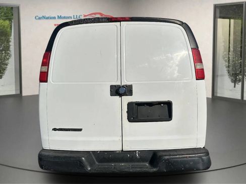 Used 2008 Chevrolet Express 2500 image 6