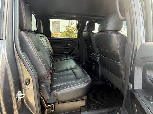Used 2023 Nissan Titan PRO-4X w/ Pro-4x Convenience Package AWD/4WD image 46