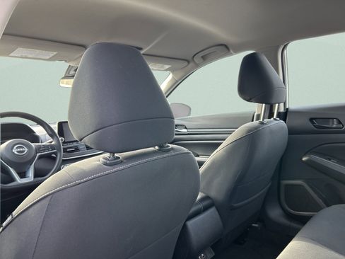 Used 2025 Nissan Altima 2.5 SV image 16