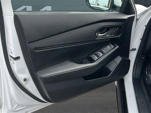 Used 2023 Honda Accord Touring image 11