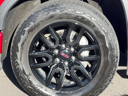 Used 2022 GMC Sierra 1500 Elevation image 37