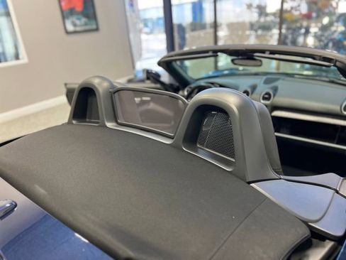 Used 2018 Porsche 718 Boxster S image 31