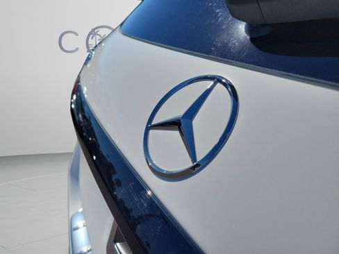 Used 2026 Mercedes-Benz GLC 300 image 29