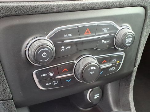 Used 2023 Dodge Charger SXT image 14