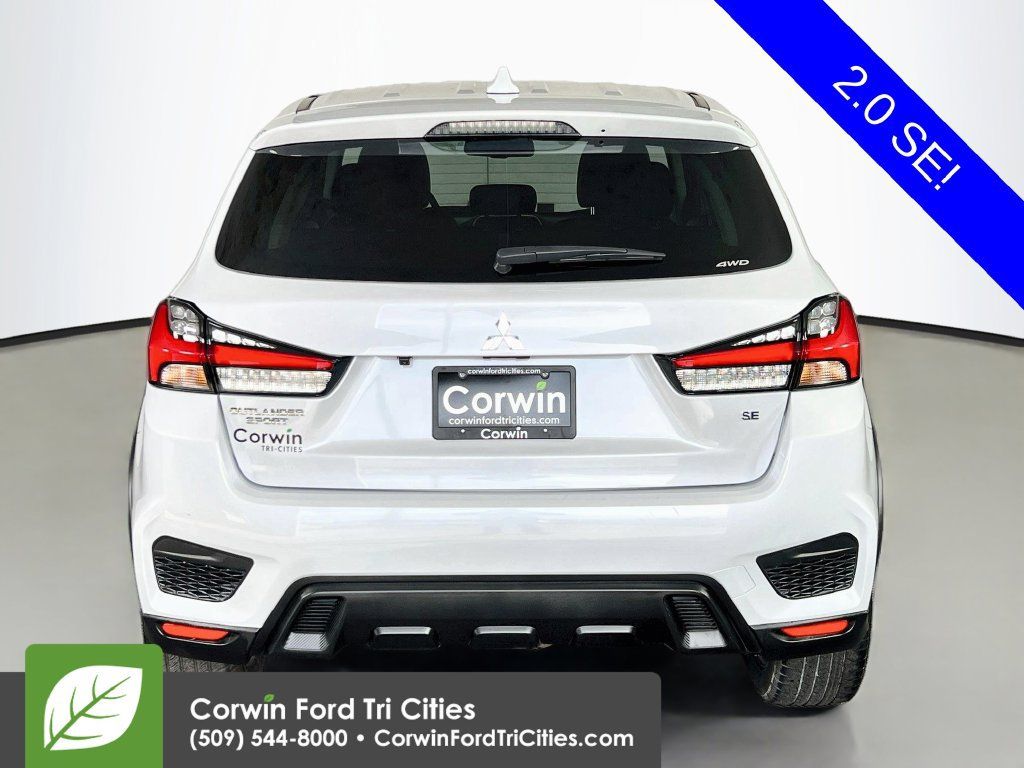 Used 2025 Mitsubishi Outlander Sport AWD image 12