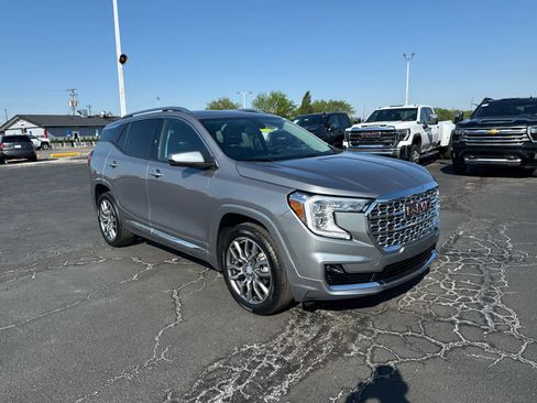 Certified 2023 GMC Terrain Denali w/ Denali Premium Package AWD/4WD image 7