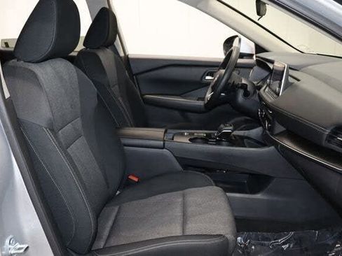 Used 2024 Nissan Rogue SV FWD image 21