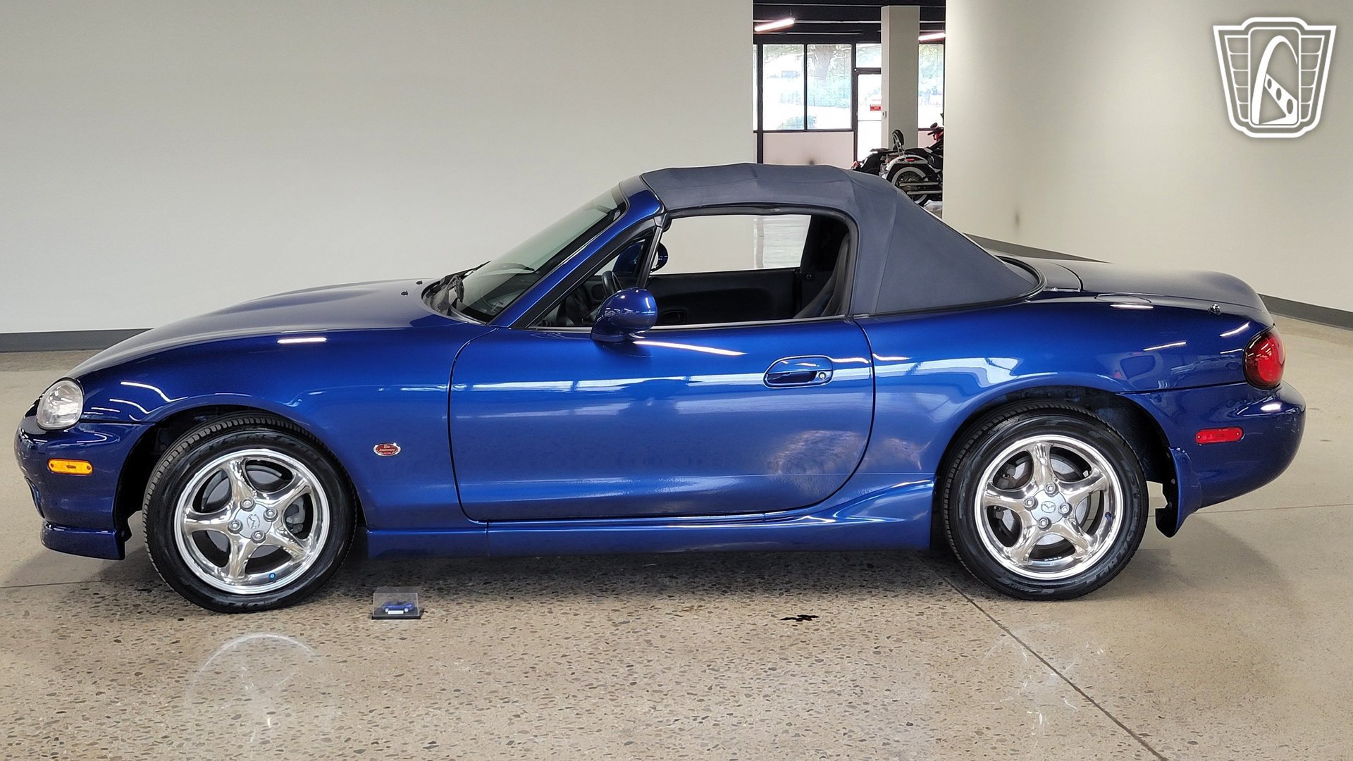 Used 1999 MAZDA MX-5 Miata RWD image 24