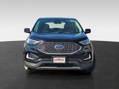Used 2024 Ford Edge SEL image 2