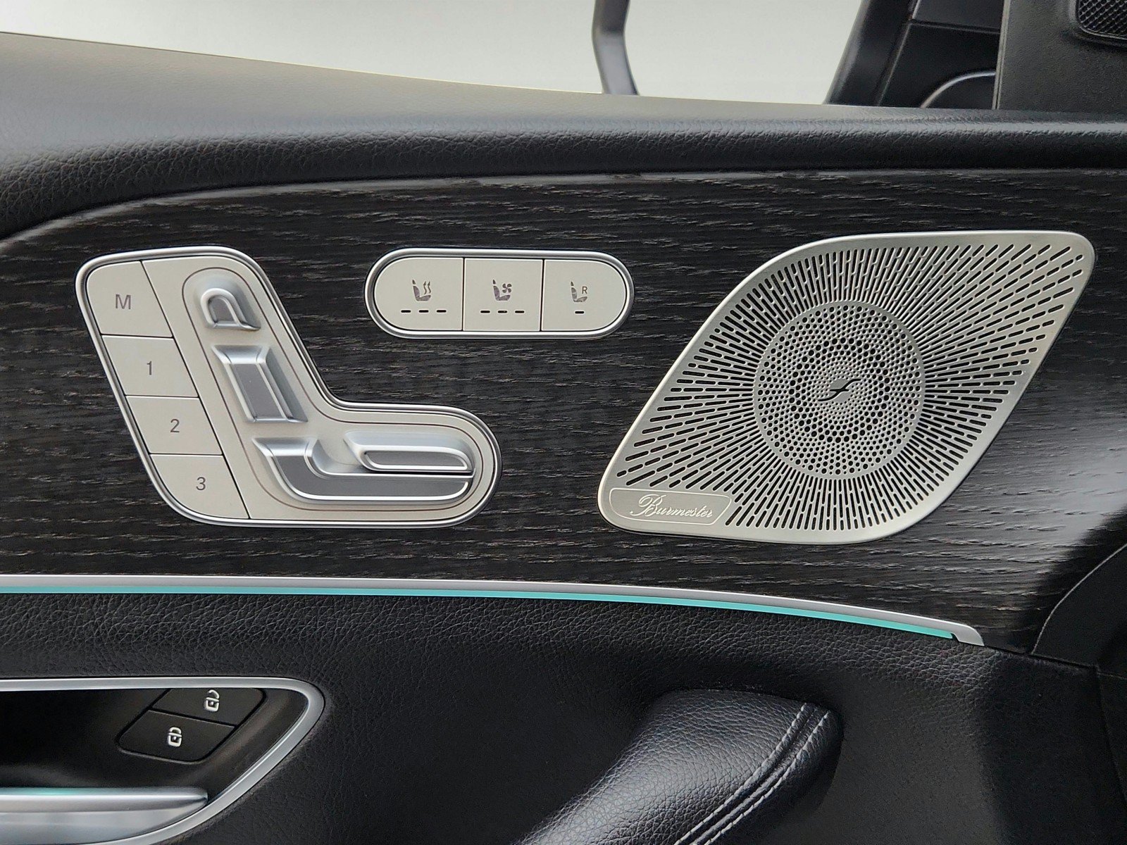 Used 2024 Mercedes-Benz GLS 450 4MATIC image 25
