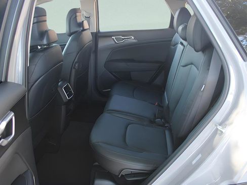 New 2026 Kia Sportage EX w/ EX Panorama Roof Package FWD image 24