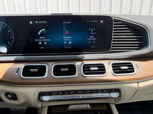 Used 2020 Mercedes-Benz GLS 580 4MATIC image 15