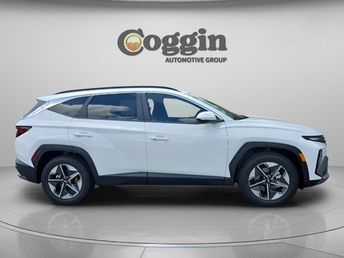 New 2026 Hyundai Tucson SEL w/ Tow & Go Package FWD image 6