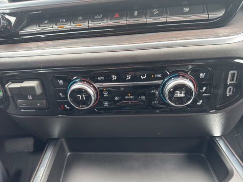 New 2026 GMC Sierra 1500 SLT w/ SLT Premium Plus Package image 8