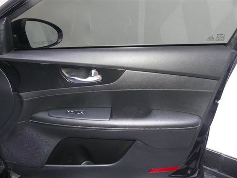 Used 2021 Kia Forte GT-Line w/ GT-Line Premium Package image 19