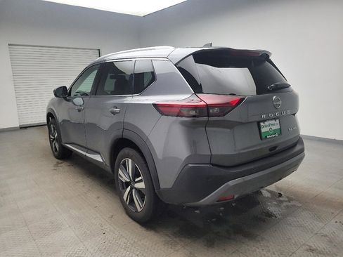 Used 2023 Nissan Rogue SL AWD/4WD image 3